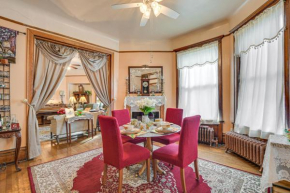 5 Mi to Millennium Park Apartment with Fireplaces